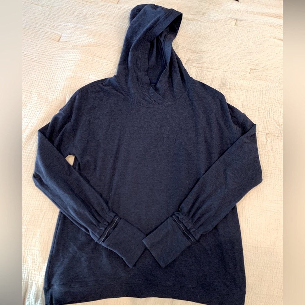 Lulu long sleeve with thumb holes